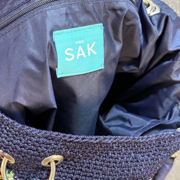 Crochet Shoulder Bag The Sak Granny Dots Rainbow Coastal Nautical Travel - Picture 3 of 9